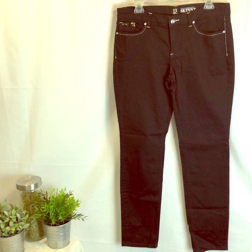 New York & Co Sits at Lower Waist Skinny